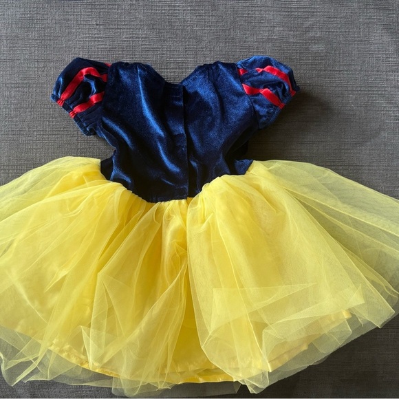 Like new What A Character Snow White Halloween Costume Dress, 24 months - Picture 4 of 6